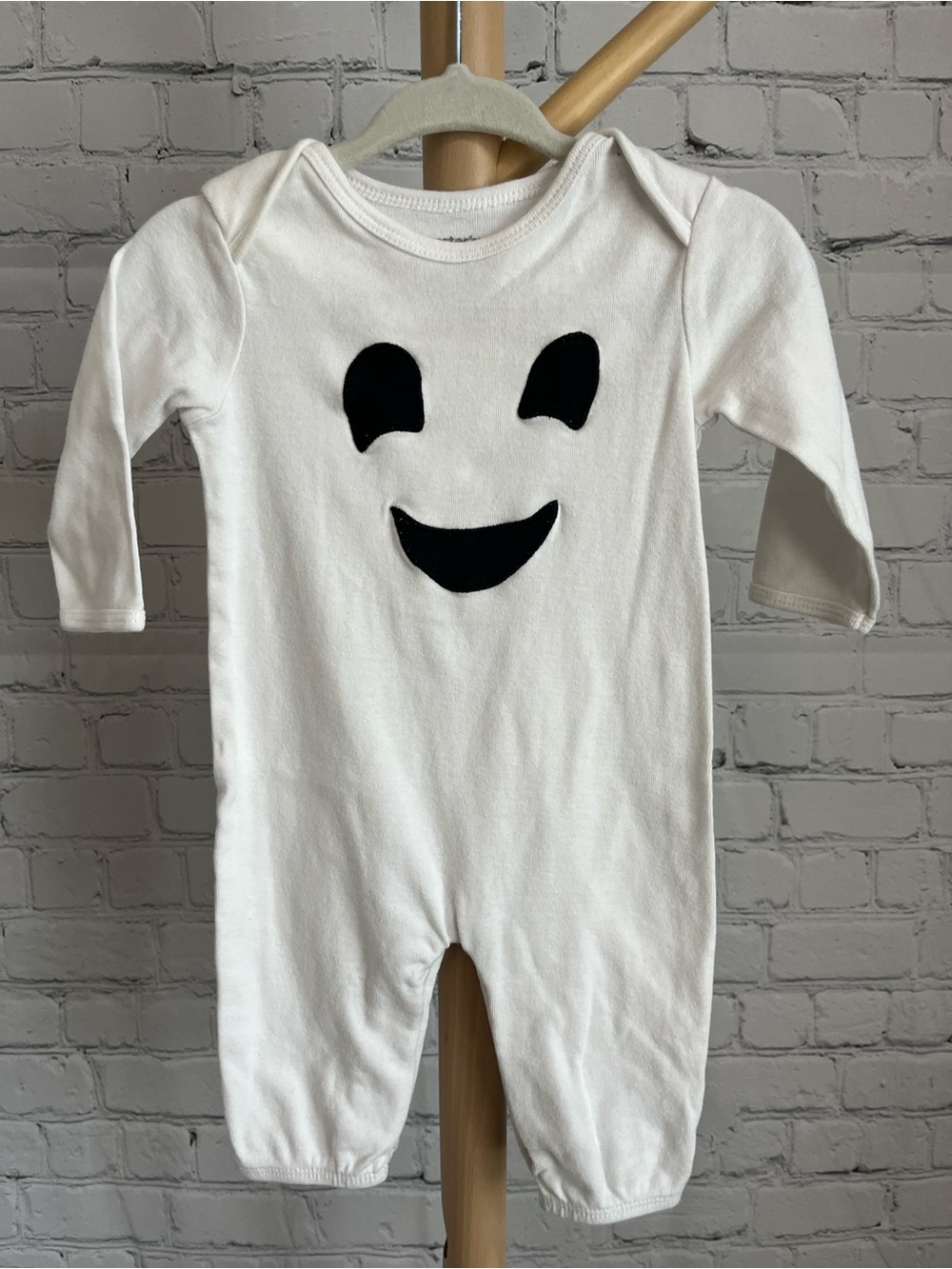⭐️⭐️ PICK 5 / $20 Carter's White Ghost One-Piece